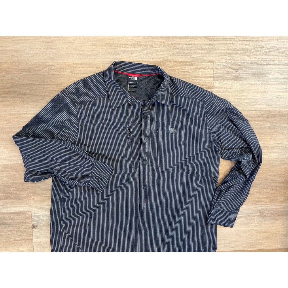 THE NORTH FACE Men's Shirt Size XL‎ Gray White Red Stripe Outdoor Long Sleeve